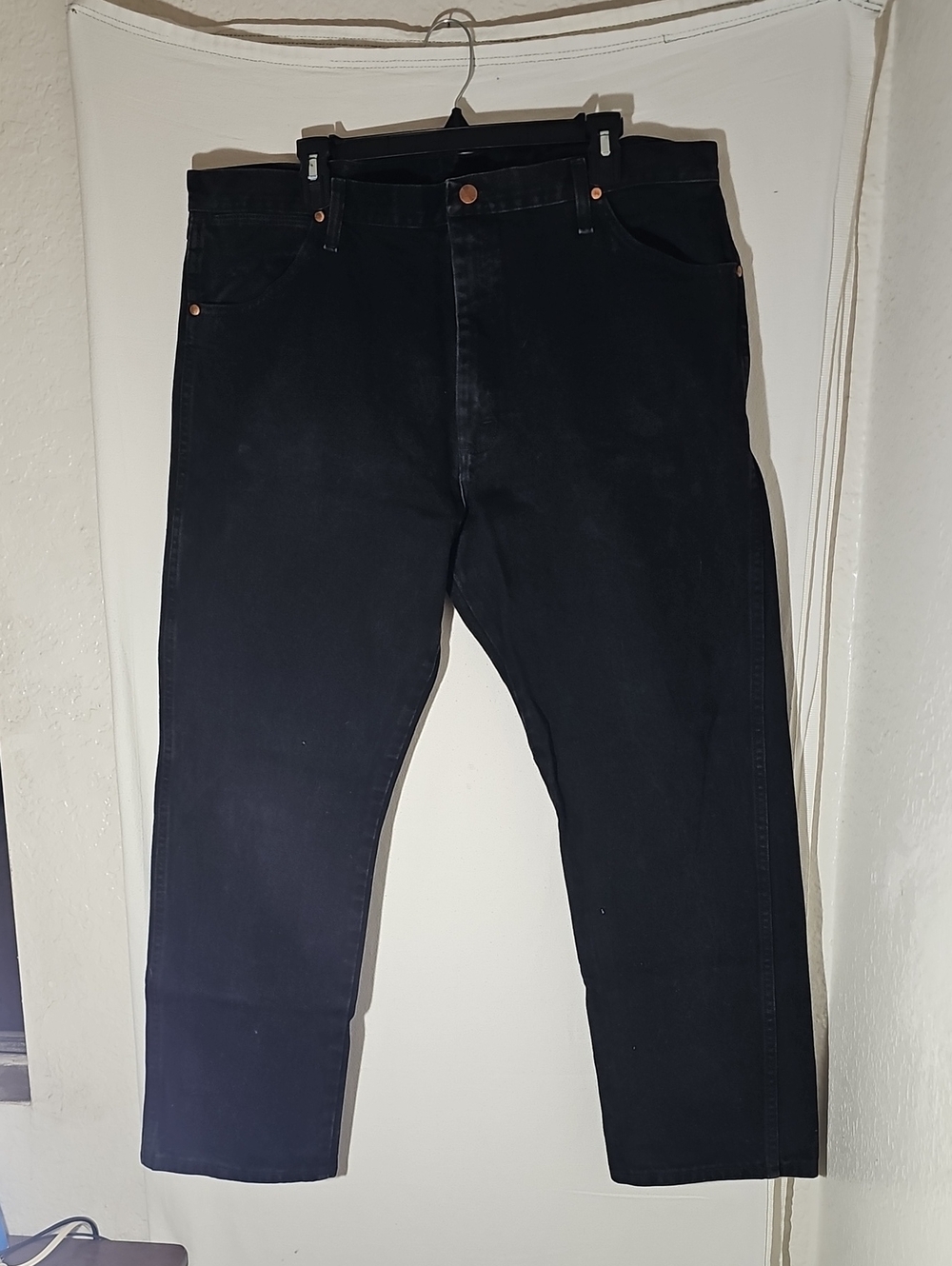 Wrangler Men’s Vintage Black Relaxed Fit Jeans